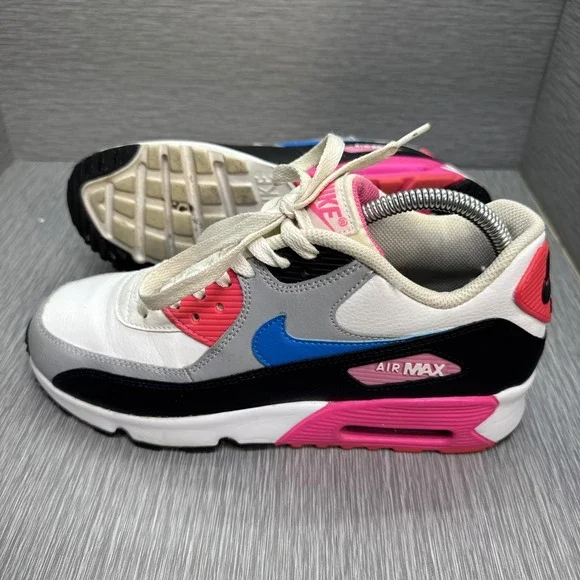 Nike Air Max 90 Sneakers Youth 7Y Women's 8.5 Retro Classic Running Shoes - Picture 1 of 9
